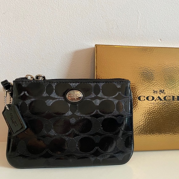 Small Coach wristlet - Picture 1 of 3